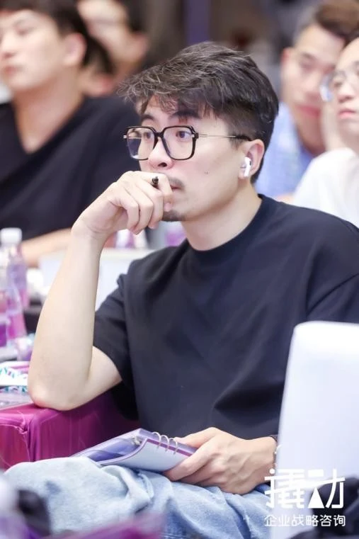 撬动企业战略咨询聚焦商业拐点,解密战役变现战略 · 相关配图