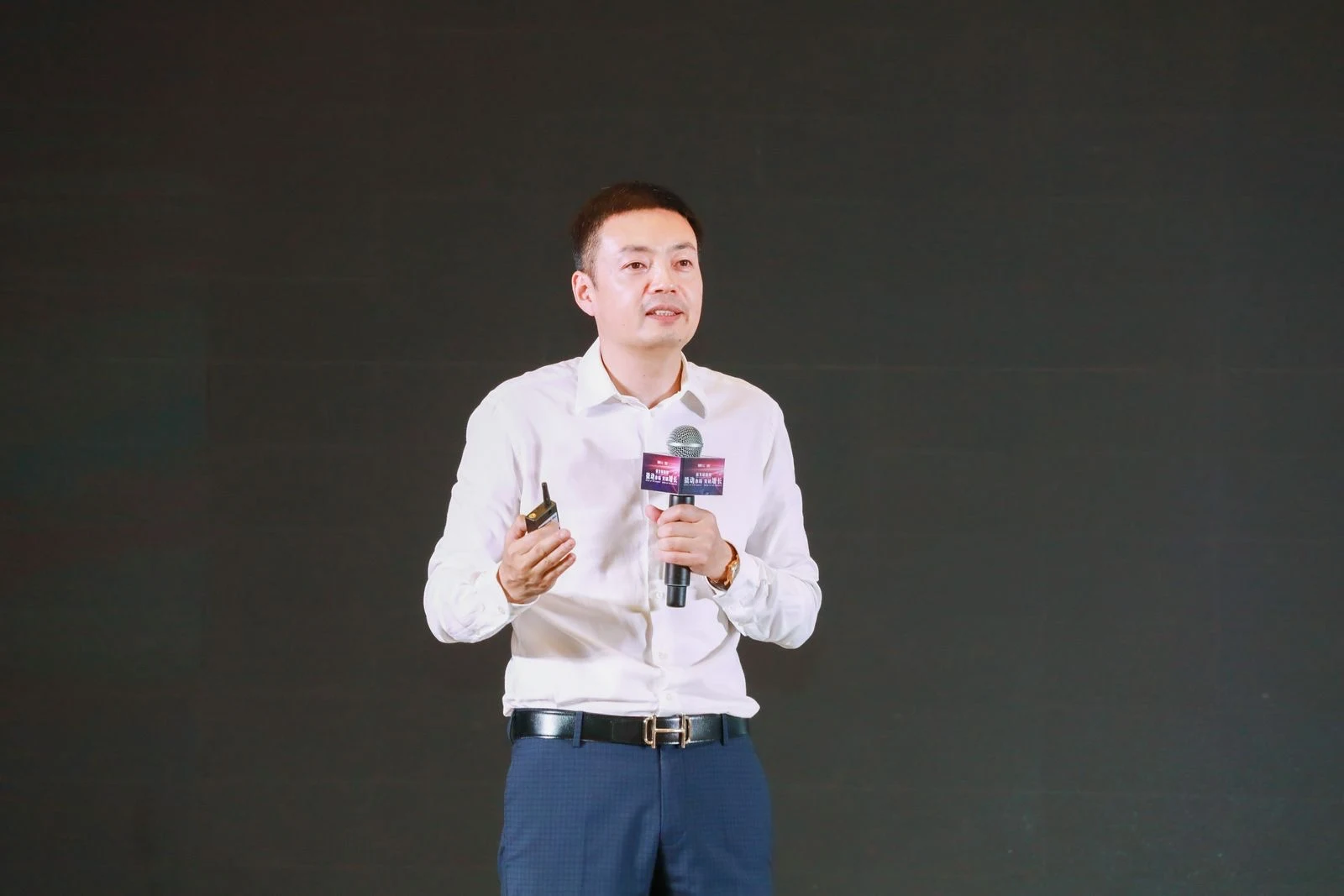 携手霸王茶姬打造热销奇迹，撬动企业战略咨询创新实力受到官方认证